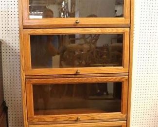 Lot: 512 - Antique style oak faux 6 stack leaded glass
Antique style oak faux 6 stack leaded glass bookcase