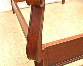Lot: 525 - QUALITY AWESOME fancy walnut queen size bed with
QUALITY AWESOME fancy walnut queen size bed with rails