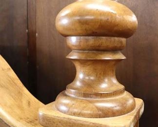 Lot 580
QUALITY Bernhardt Furniture king size headboard only with Hollywood frame in the country maple finish