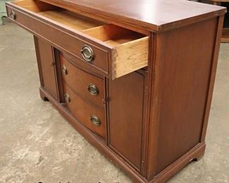 Lot 593
VINTAGE 4 drawer 2 door mahogany brandy board