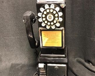 Working Pay Phone Full of Coins - No Key