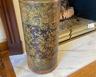 Umbrella holder closer view of the design