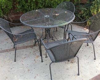 Outdoor Table and 4 Chairs