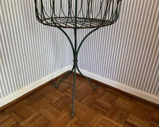 Wire plant stand                                                                  