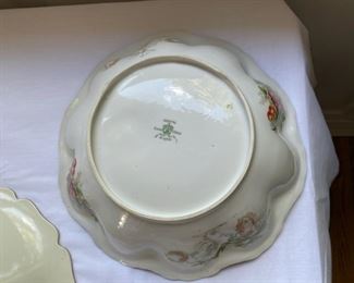 3 antique bowls           largest 10" diameter            50.00