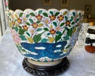Chinese bowl on stand                                                        225.00                 7"h x 10"w  (not including stand)    
