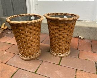 Basket Lot#7 pair basket vases with tin liners        10" h x 8" diameter