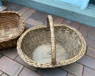 Basket Lot #9    2 antique baskets                               85.00          Rectangular (some breaks along top edge)                            7"H x 21"L x 14"w                                                                                        Oval 7"H x 17"L x 13"W