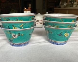 6 Vintage Japanese bowls by Macusan                      85.00   3"h x 5" diameter