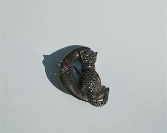 Sterling marcasite cat & moon brooch  with garnet 25.00                          8.8 grams