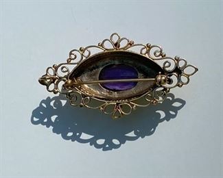 14 K and amethyst brooch with micro seed pearls         Length 1 3/4"        