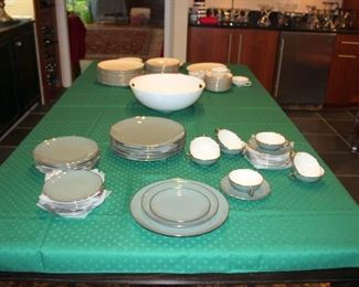 40 pcs. Franciscan China