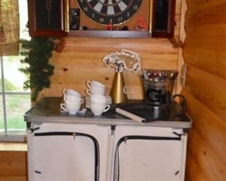 dart board, portable bar