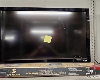 Vizio 42in TV With Wall Mount