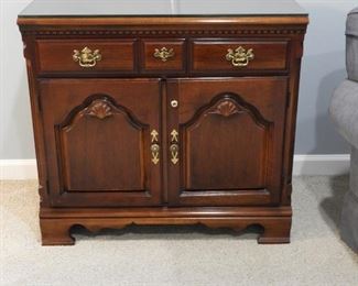 Lexington cherry wood cabinet w/glass top