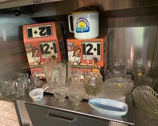 Vintage Jeanette Glass 12+1 Soda Fountain/Ice Cream One is Sealed in box..and one is displayed. Comes with Ice Cream Scoop!! Plus other Vintage Banana Original Boat Dish ( Blue) Glass Ice Cream Cups