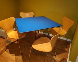 Buy it now - $450
Fritz Hansen,  table(36"square)  and 4 chairs.  2 extra available for purchase

PLEASE CALL OR TEXT TO PURCHASE AND PICKUP YOUR ITEMS.  847-903-3074 