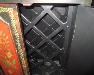 INSIDE OF WINE CHEST