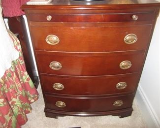 CHEST OF DRAWERS