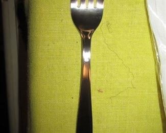 OZARK FLATWARE