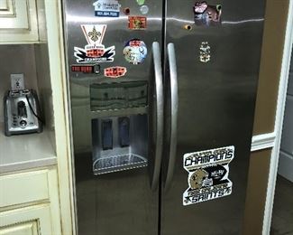 Kitchen Aid 400.00 - not sure if ice maker is working