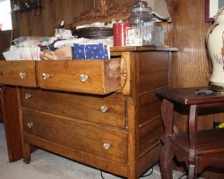 This oak dresser has a matching mirror
