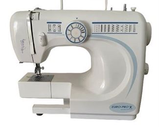 Lot 066
Euro-Pro Sewing Machine