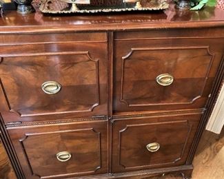 Vintage turntable cabinet