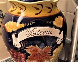 Biscotti canister
