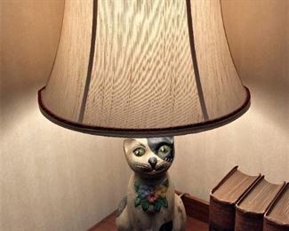 Cat lamp
