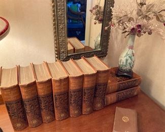 Sir Walter Scott - set of 9 Waverly Novels; small mirror