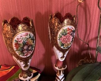 Victorian vases - so detailed