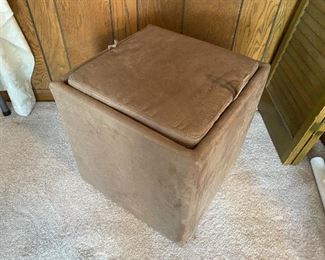 storage ottoman with tray top