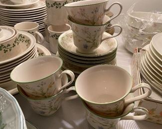 Noritake Reverie dessert set for 4-6