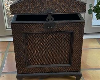 Lot 3163. $40.00  Cute wicker trunk with hinged lid.  Great for storage or decor. 	17"W x 15"D x 23"H.    Store your blankets or magazines.  