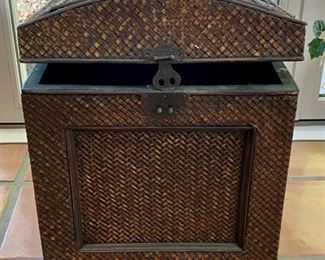 Lot 3163. $40.00  Cute wicker trunk with hinged lid.  Great for storage or decor. 	17"W x 15"D x 23"H.    Store your blankets or magazines.  