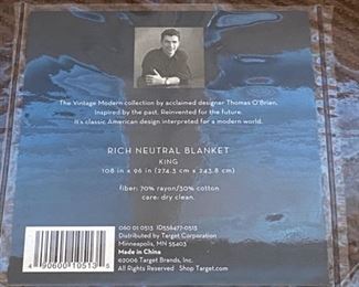 Lot 3246.  $45.00 New Vintage Modern Thomas O'Brien king Blanket.  Brown tweed, rich neutral blanket 970% rayon/30% cotton)		