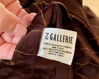 Lot 3247. $95.00   Wilshire top quality Duvet cover, like new from Z Gallerie, plus two coordinating pillow cases.		