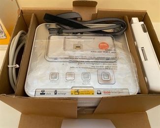 Lot 3249.  $30.00 Kodak Easy Share Printer Dock and Digital Camera. G600+Z710