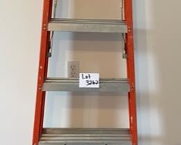 Lot 3262.  $75.00 Werner 8' fiberglass ladder.		