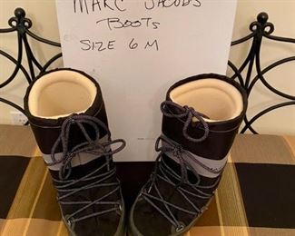 Lot 3257 A.  $40.00 Marc Jacobs size 6M snow boots excellent condition.