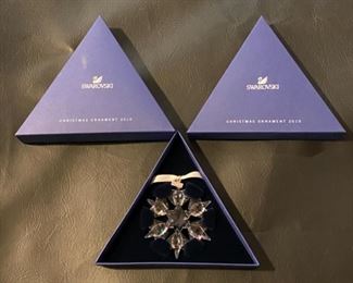 Lot 3311 O.  $110.00.  Swarovski 2010, Crystal Snowflake Ornament	