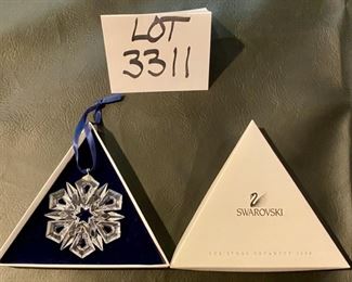 Lot 3311E.  $125.00.  Swarovski 1999, Crystal Snowflake Ornament.	