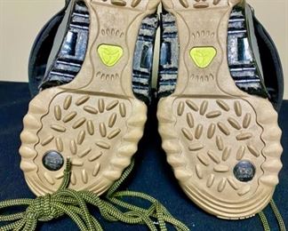 Lot 3334 $25.00 One pair of Men's Burton Freestyle SI	 Snowboard Boots, Size 10 