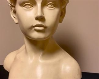 Lot 3327.  $18.00. Unique Garden Bust 13.5" 	"Actually looks a little spooky! Halloween?	