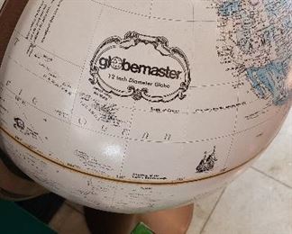 Globemaster world globe