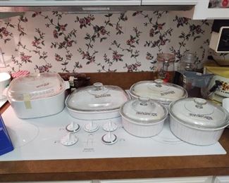 04 Nice Large Corningware French White casserold dishes