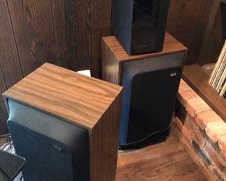 Speakers - set $95