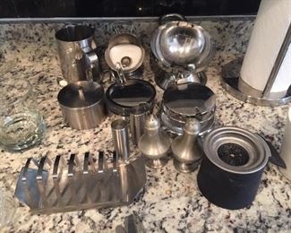 Assorted metal kitchen items.