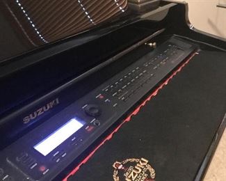Suzuki electric baby grand piano 